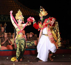 PENTAS MENGENANG SENIMAN BALI KELAS DUNIA I WAYAN BERATHA