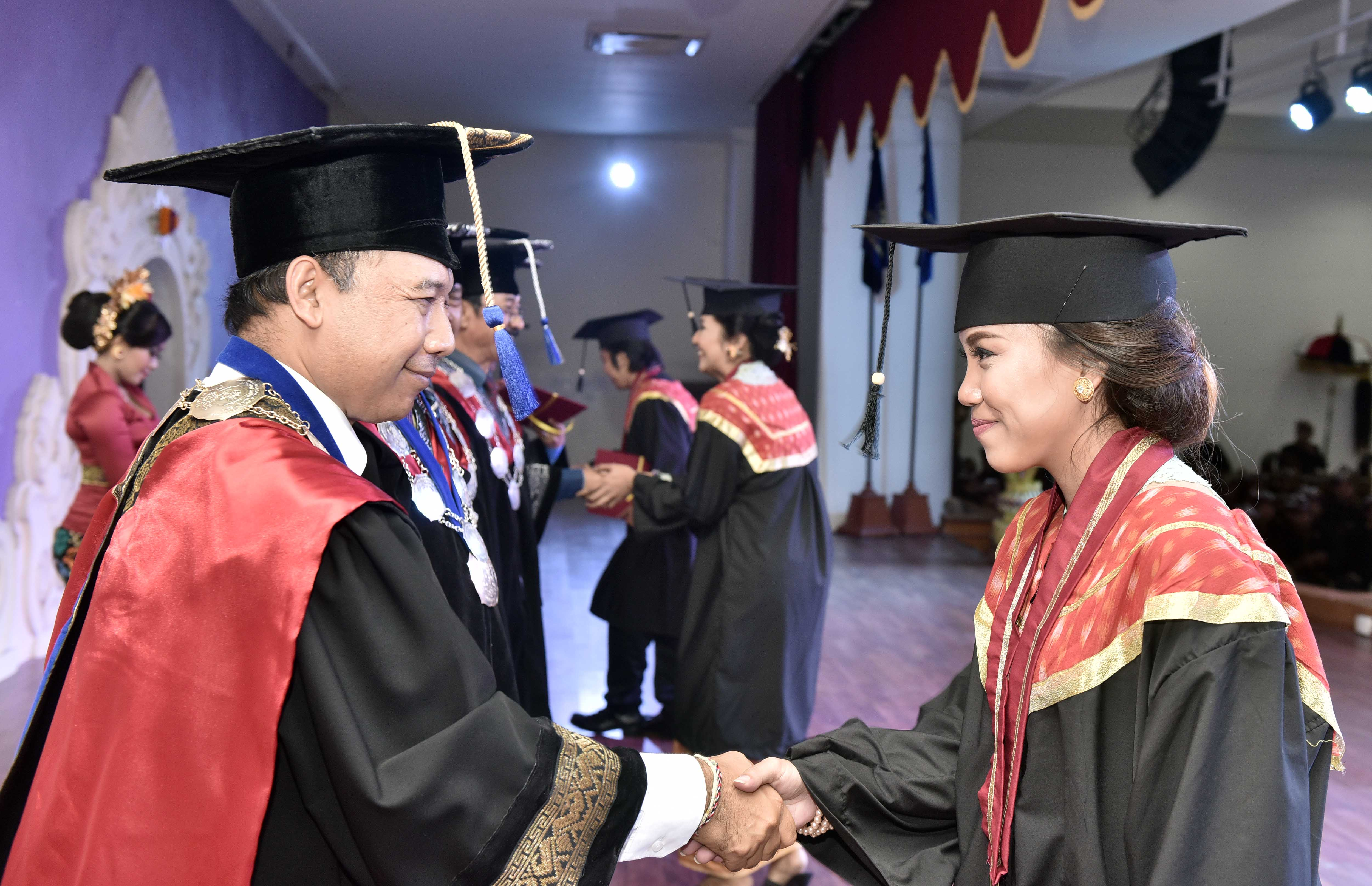 ISI Denpasar Wisuda 273 Sarjana