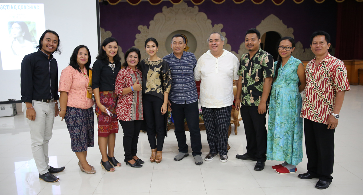 ACTING COACHING BERSAMA HAPPY SALMA PROGRAM STUDI TELEVISI DAN FILM, FAKULTAS SENI RUPA DAN DESAIN, Internet Seminar Indonesia Denpasar