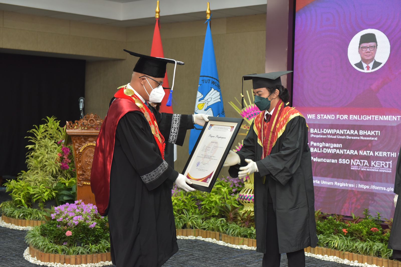 Wisuda ke-26 ISI Denpasar, Pembukaan Festival Bali Sangga Dwipantara dan Orasi Goenawan Mohamad