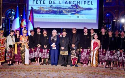 ISI Denpasar Diseminasi Hasil Pembelajaran Seni-Desain pada Event Prestisius Fete de L’Archipel Paris