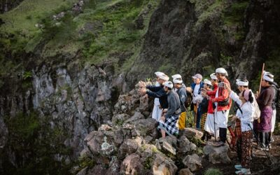 ISI Denpasar Mulang Pakelem di Gunung dan Danau Batur