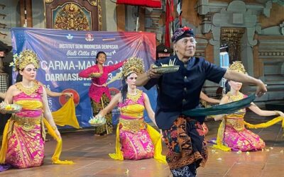 Eksplorasi Seni Bali, Darmasiswa RI ISI Denpasar Ikuti Workshop Tata Rias & Busana dan Seni Lukis “Carma-Manu-Caksu”