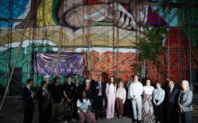 Gigantic Mural of Independence Learning Mesmerizes AQAS Expert Panel